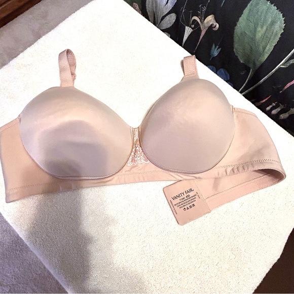 VANITY FAIR Beauty Back Back Smoothing Wireless Bra 42D - Picture 2 of 5